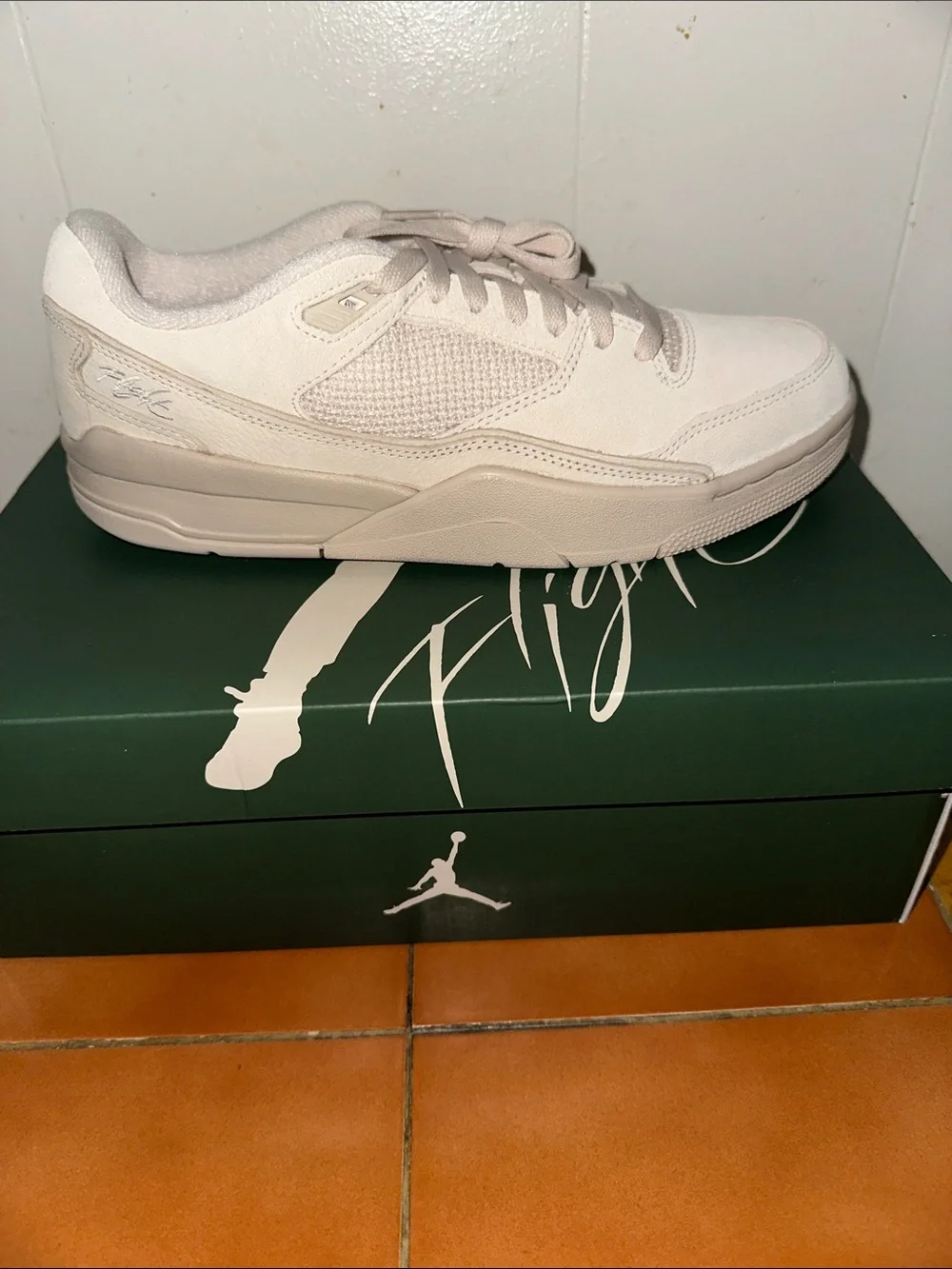 Jordan Men's Low-Top Sneakers in Off-White/Cream Size 11W and 9.5M